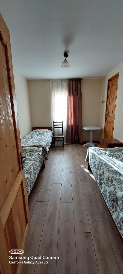 Guest House Tsasne Omalo المظهر الخارجي الصورة