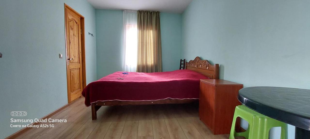 Guest House Tsasne Omalo المظهر الخارجي الصورة
